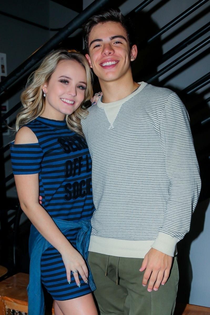 A atriz Larissa Manoela prestigiou o musical da cantora e atriz Kiara Sasso. Larissa estava acompanhada do ator Thomaz Costa - Manuela Scarpa/Brazil News