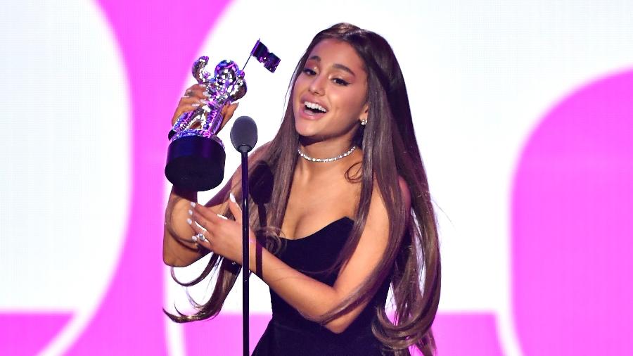 No VMA 2018, Ariana Grande recebe estatueta de melhor clipe de pop por "No Tears Left To Cry" - Michael Loccisano/Getty Images for MTV