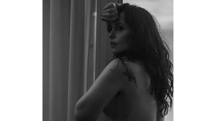 Maria Clara Spinelli  compartilhou no Instagram uma foto  sensual em que aparece nua no Dia Internacional da Mulher - Reprodução/Instagram/@mariaclaraspinelli