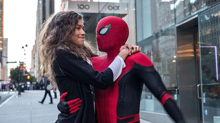 Homem-Aranha (Tom Holland) e MJ (Zendaya) em cena de "Homem-Aranha: Longe de Casa) - Divulgação - Divulgação