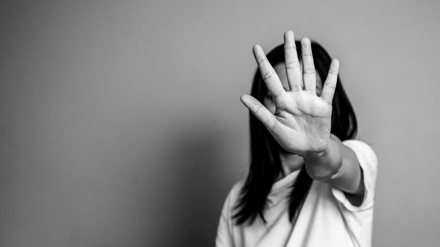 Estupro é um dos crimes que mais faz vítimas no país. A estimativa é que uma mulher seja violentada a cada oito minutos - Getty Images/iStockphoto