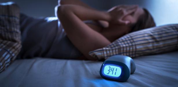 ¿Te despiertas frecuentemente durante la noche?  El sueño interrumpido interfiere con el ejercicio