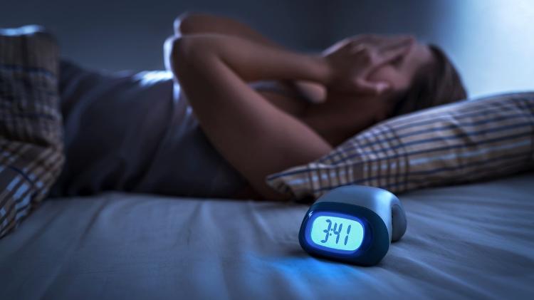 Mexer com o relógio biológico pode aumentar risco de hipertensão, obesidade, diabetes tipo 2, doenças cardíacas, depressão, ansiedade e até alguns tipos de câncer Mexer com o relógio biológico pode aumentar risco de hipertensão, obesidade, diabetes tipo 2, doenças cardíacas, depressão, ansiedade e até alguns tipos de câncer