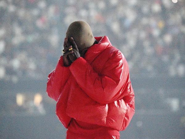 Kanye West recebeu mais de 40 mil pessoas em Atlanta para a primeira audição de 'Donda'