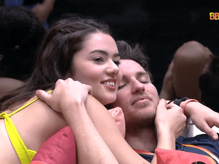 Eslovênia comemora namoro com Lucas: 'Meu prêmio do Big Brother'