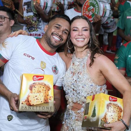 Carnaval 2024: Paolla Oliveira distribuiu panetones para os ritmistas