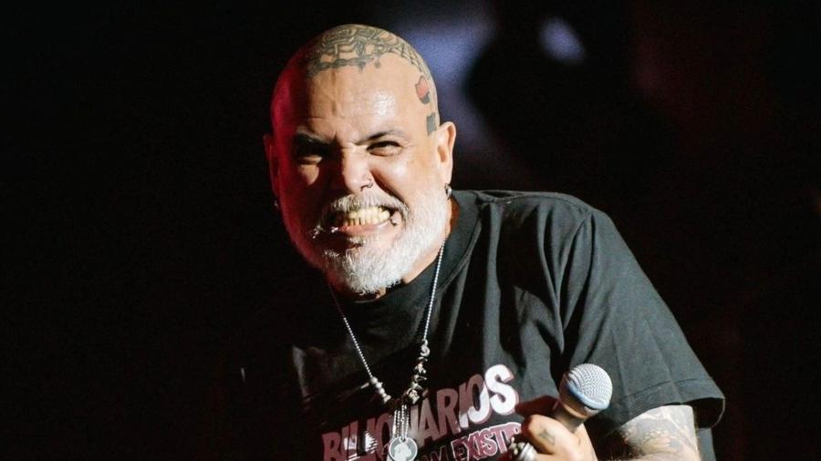 João Gordo, do Ratos de Porão, explicou no Instagram por que a banda tocou no breu João Gordo, do Ratos de Porão, explicou no Instagram por que a banda tocou no breu