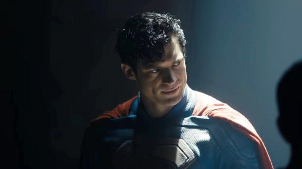 David Corenswet herda o papel do Homem de Aço no novo 'Superman'