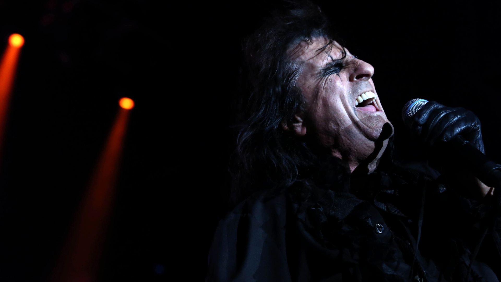 24.set.2015 - Johnny Depp, Alice Cooper e Joe Perry se apresentam no grupo Hollywood Vampire no palco Mundo no Rock in Rio 2015 - Marco Teixeira/UOL