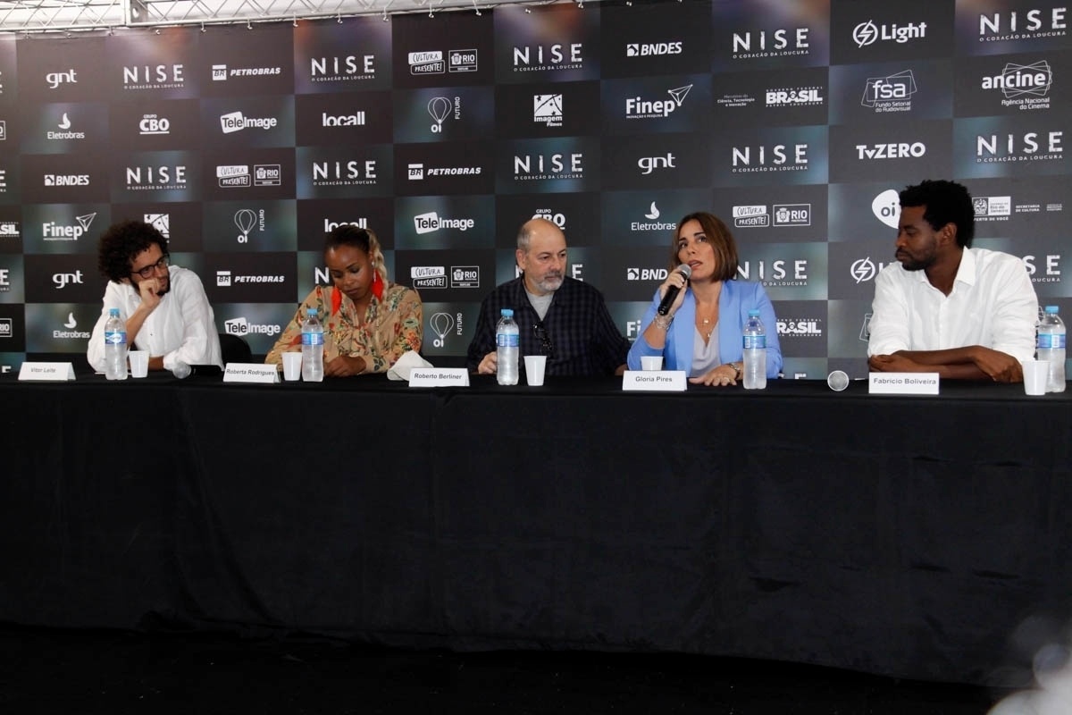 12.abr.2016 - Glória Pires, Robert Rodrigues, Fabrício Boliveira e o diretor Roberto Berliner participam da coletiva de imprensa do filme "Nise - O Coração da Loucura" - Marcos Ribas/Brazil News