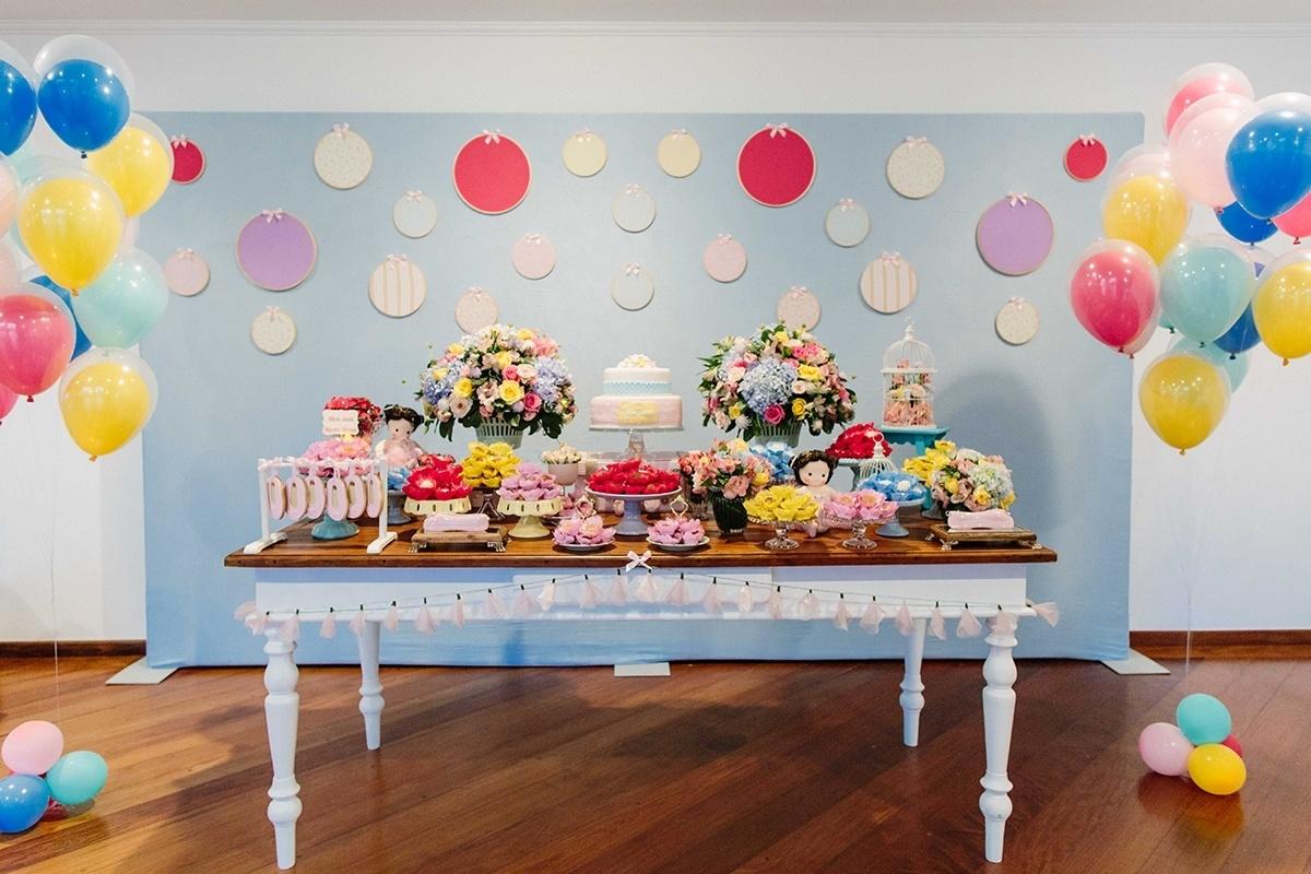 chá bailarina mesa principal - Nina Bedacchi/Divulgação