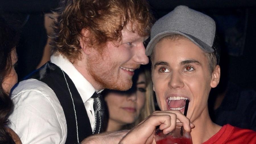 Ed Sheeran e o "bróder" Justin Bieber se divertem na balada - Reprodução