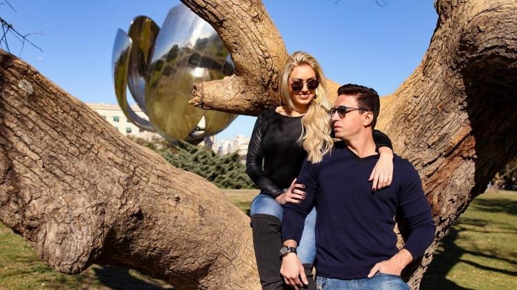 Ex-BBB Jéssica e o namorado, o DJ Flávio Ribeiro, na Argentina - Divulgação - Divulgação