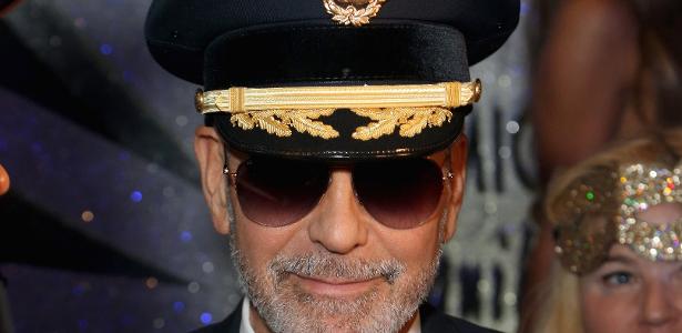 George Clooney vestido de piloto para Halloween - Gabe Ginsberg/Getty Images - Gabe Ginsberg/Getty Images