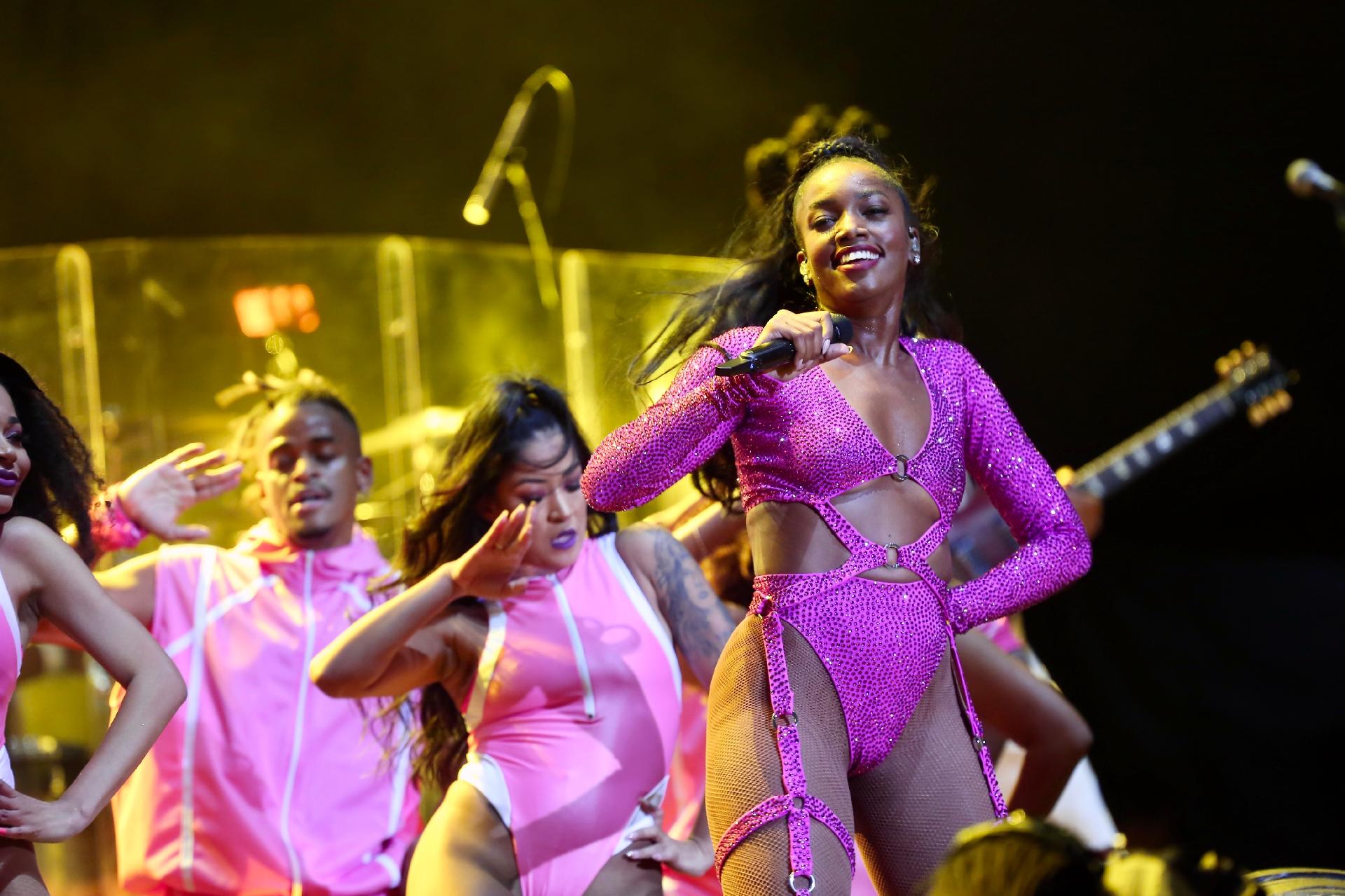 Iza se apresenta no festival GRLS!, em SP - Iwi Onodera/UOL