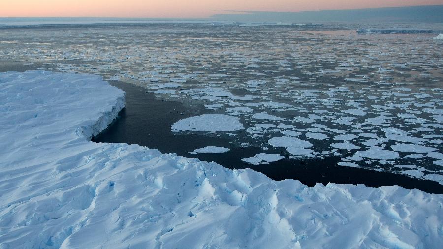 Gelo no mar da Antártica atingiu sua menor extensão em 2023