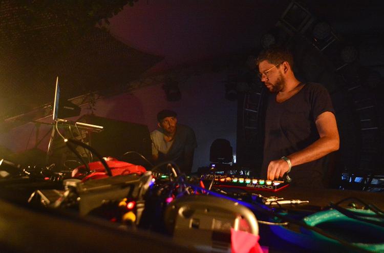 Kristian Beyer e Frank Wiedermann, da dupla alemã de techno Âme, atração do Tomorrowland Brasil 2024