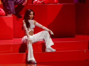 Anitta lança nova música e brilha no VMA, mais uma vez, com funk brasileiro