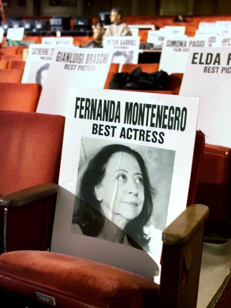 Fotografia marca o lugar de Fernanda Montenegro no Oscar 1999