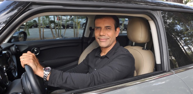 Willian Corrêa entrevista personalidades enquanto dirige seu próprio carro  - Jair Magri/Divulgação - Jair Magri/Divulgação