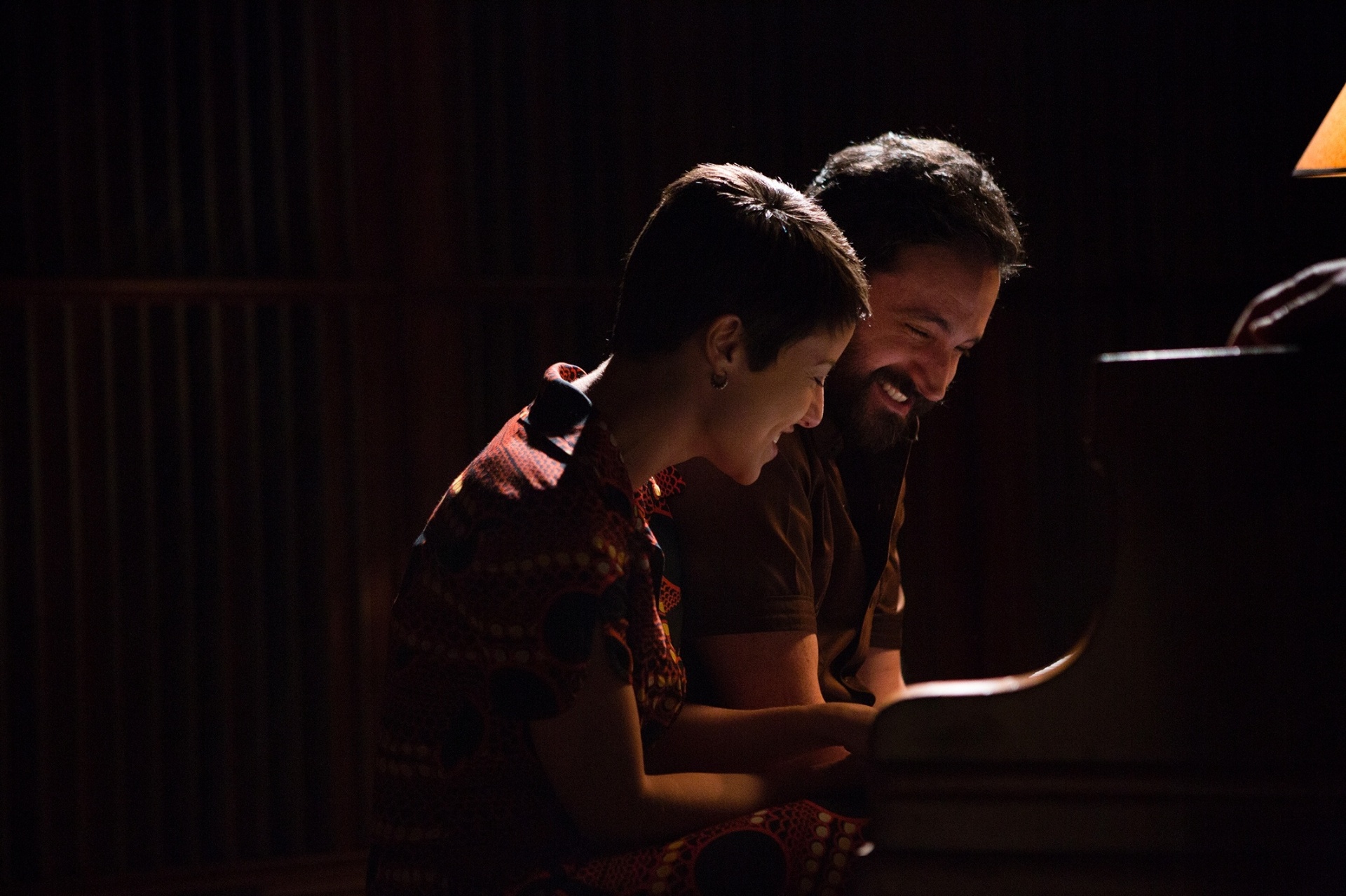 Com o músico e arranjador César Camargo Mariano (Caco Ciocler) - Divulgação