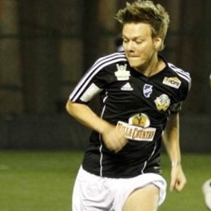 Michel Teló jogando bola - Thiago Duran/AgNews - Thiago Duran/AgNews