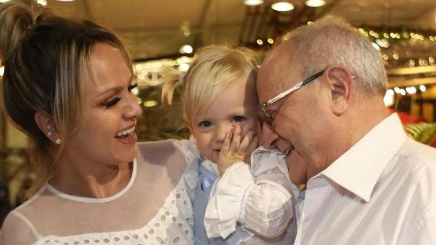 Eliana com a filha, Manuela, e o pai, José - Reprodução/Instagram