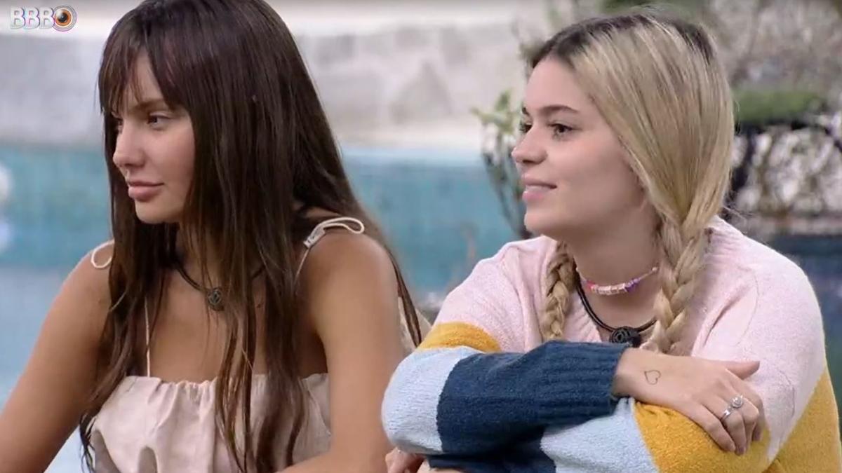 BBB 21: Thaís e Viih Tube conversam com Fiuk na área externa - Reprodução/ Globoplay