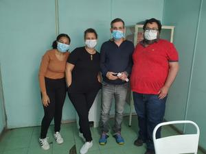 Da esquerda para a direita, Natália Ribeiro (estagiária de nutrição), Camile Ferraz (psicóloga), Paulo Cruz (recepcionista) e Marcelo Prata (assistente social e coordenador do ambulatório) - André Aram - André Aram