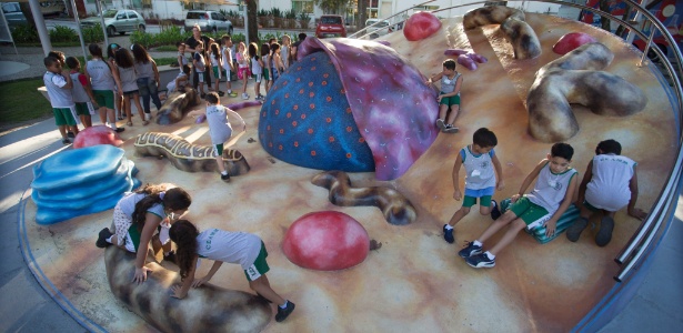 Crianças brincando no Museu da Vida na Fiocruz - Fernando Maia/UOL
