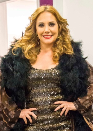 Heloísa Périssé produzida para festa anos 70 em "A Lei do Amor" - Paulo Belote/Divulgação/TV Globo - Paulo Belote/Divulgação/TV Globo