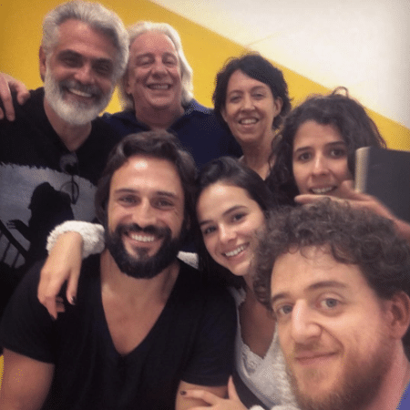 Bruna Marquezine e o elenco da próxima novela das 19h da Globo - Reprodução/Instagram/flordiegues