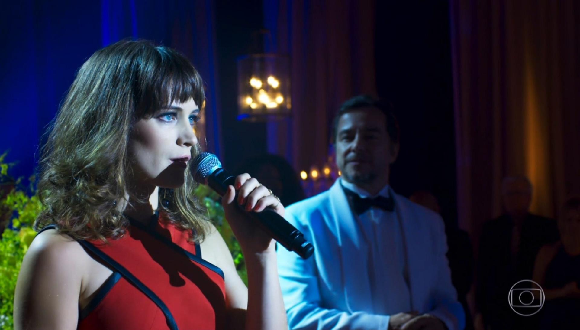 Clara faz retorno triunfal em "O Outro Lado do Paraíso" - Reprodução/TV Globo