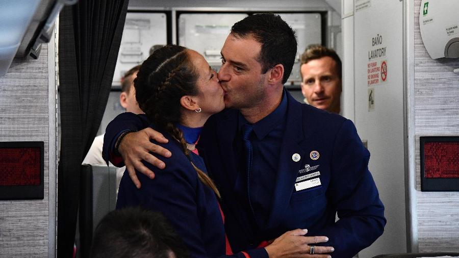 Paula Podest e Carlos Ciuffardi se casam em voo do Papa Francisco - EFE