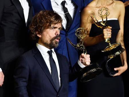 Peter Dinklage e mais um Emmy para sua estante - Frazer Harrison/Getty Images