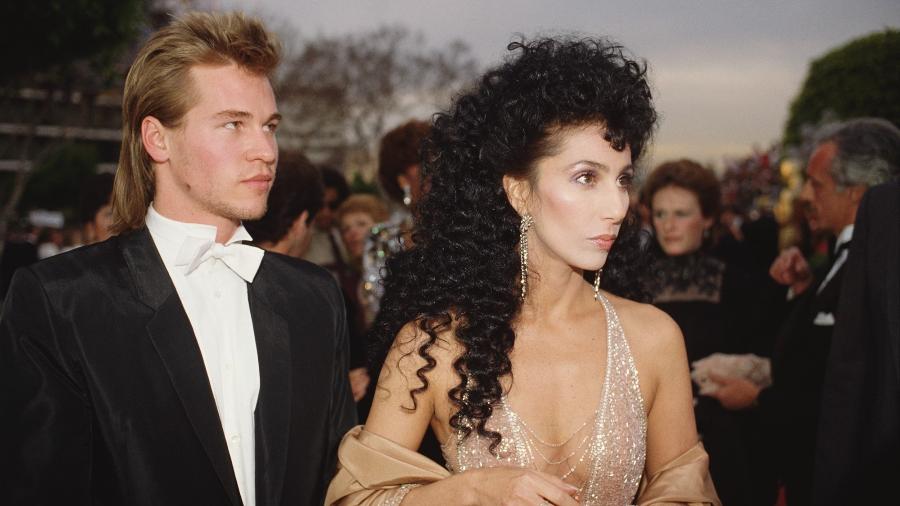 Cher e Val Kilmer foram juntos ao Oscar em 1984 - Getty Images