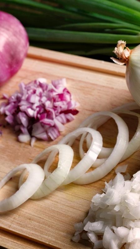 Tipos de cebolas picadas - iStock