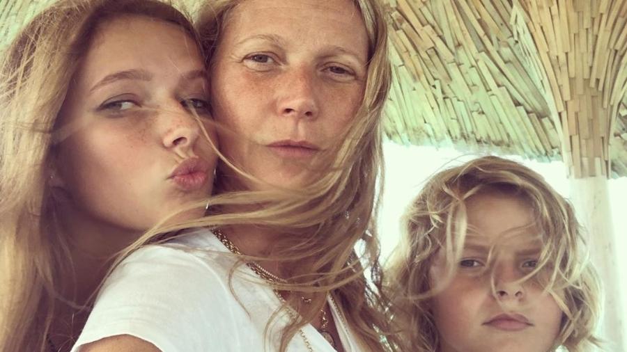 A atriz Gwyneth Paltrow com os filhos Apple e Moses - Reprodução/Instagram 