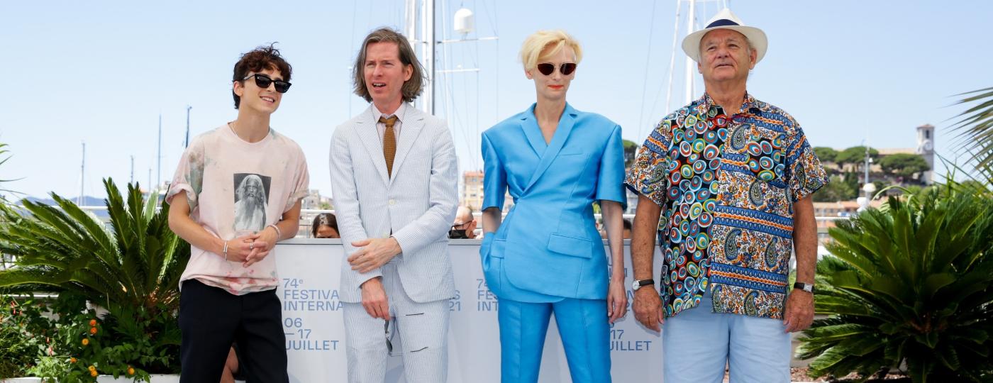 Festival de Cinema de Cannes reviveu o glamour do tapete vermelho com visuais mais fantasiosos, fugindo de uma moda presa à zona de conforto na pandemia do coronavírus - Getty images
