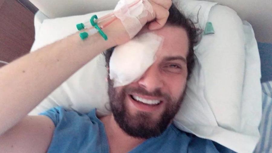 Saulo Meneghetti precisou de três cirurgias em 15 dias - Reprodução: Instagram