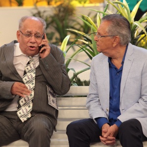 10.mar.2016 - Saulo Laranjeira interpreta João Plenário em sua última gravação de "A Praça É Nossa" - Leonardo Nones/SBT - Leonardo Nones/SBT