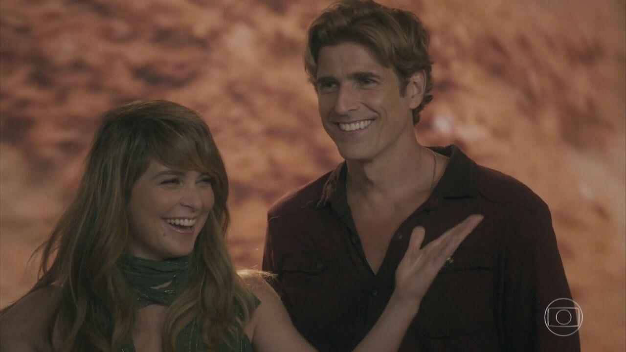 Helô inaugura exposição em galeria com Pedro no último capítulo de "A Lei do Amor" - Reprodução/TV Globo