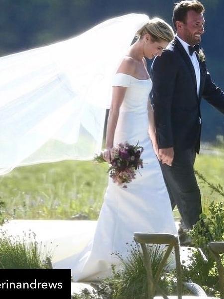 Um deles foi a da jornalista e participante do "Dançando com as Estrelas", Erin Andrews - Reprodução/InstagramTheFlowerHat - Reprodução/InstagramTheFlowerHat