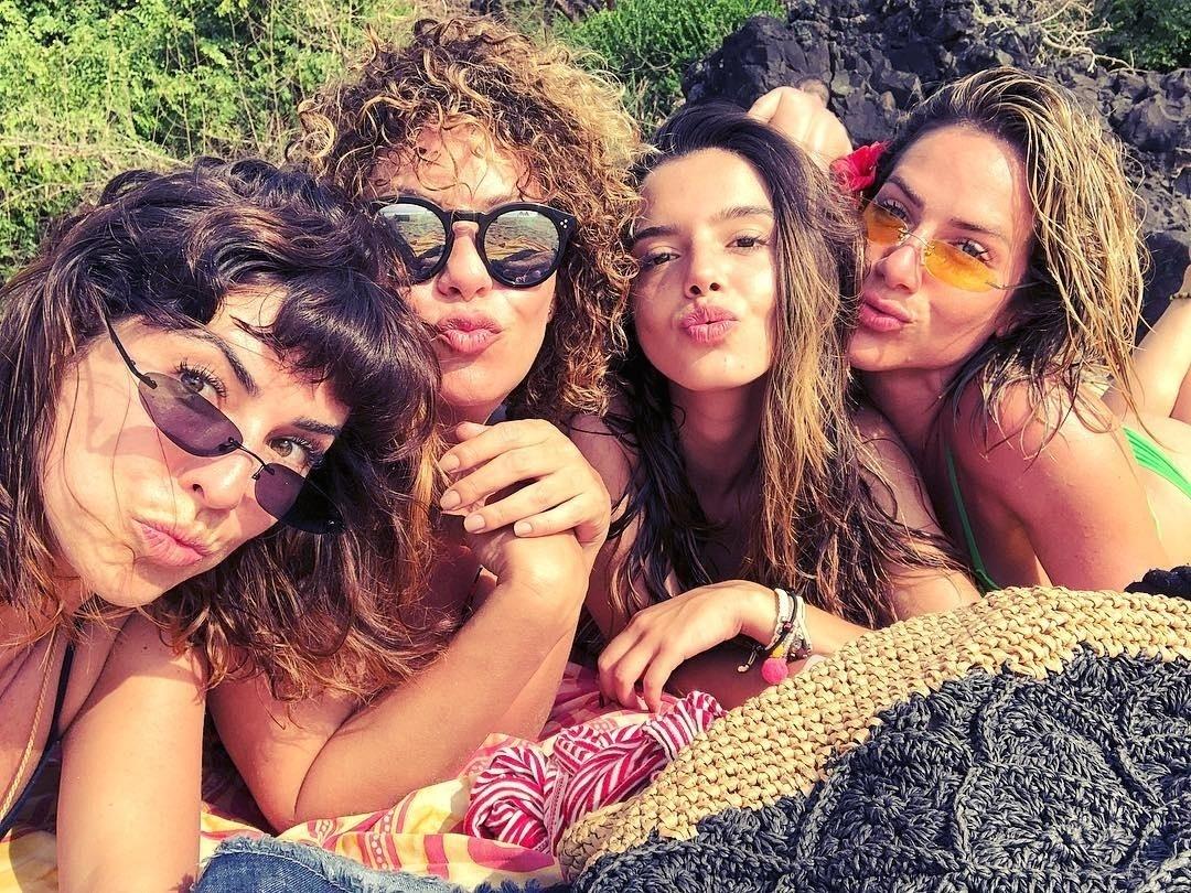 Quanta beleza! Fernanda Paes Leme, Fabíula Nascimento, Giovanna Lancelotti e Giovanna Ewbank relaxam em Fernando de Noronha - Reprodução/Instagram