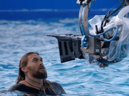 Jason Momoa nas filmagens de Aquaman - Reprodução/Youtube