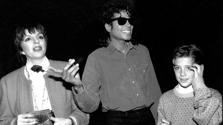 Liza Minelli, Michael Jackson e James Safechuck - Richard Corkery/NY Daily News Archive via Getty Images - Richard Corkery/NY Daily News Archive via Getty Images
