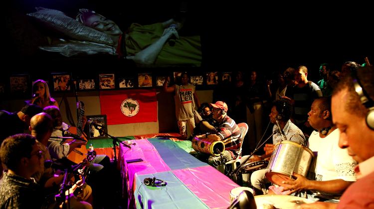 Em vez de missa, Beth Carvalho ganha samba de 7º dia no Circo Voador, no Rio - Júlio César Guimarães/UOL - Júlio César Guimarães/UOL