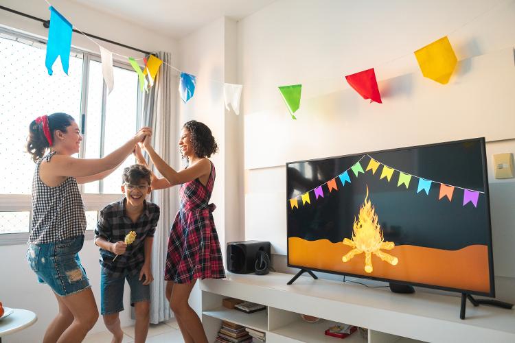As comemorações juninas também podem ser feitas em casa As comemorações juninas também podem ser feitas em casa
