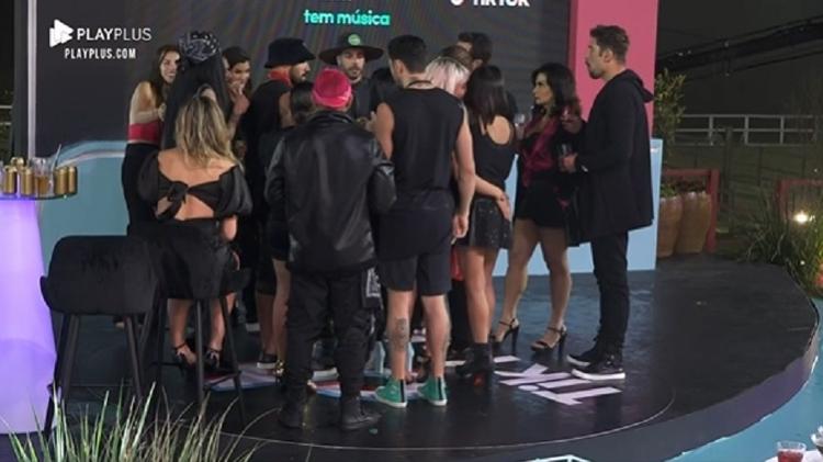 A Fazenda 2021: Peões ficam sem água na sede por punição - Reprodução/Playplus - Reprodução/Playplus