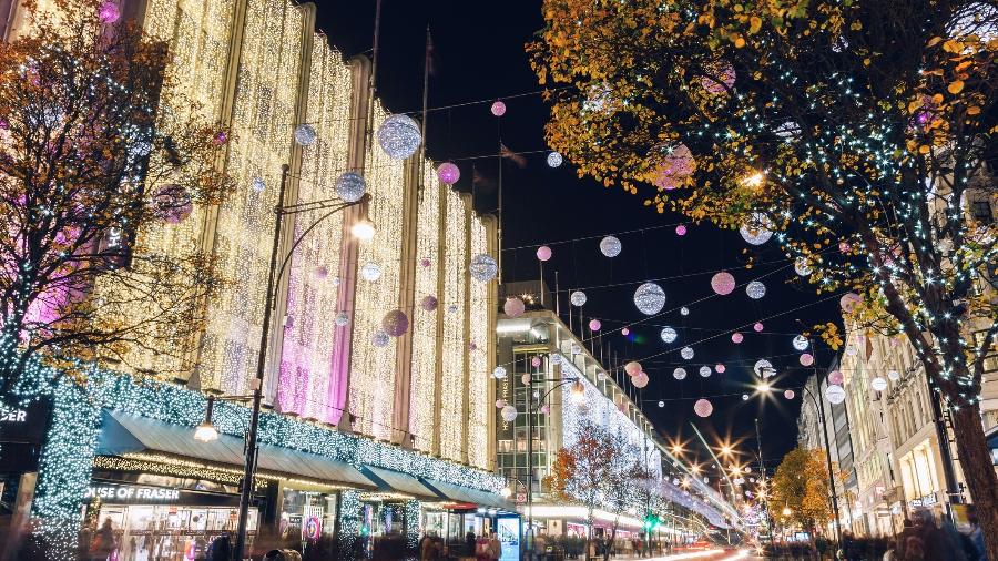 Oxford Street, em Londres, no Reino Unido